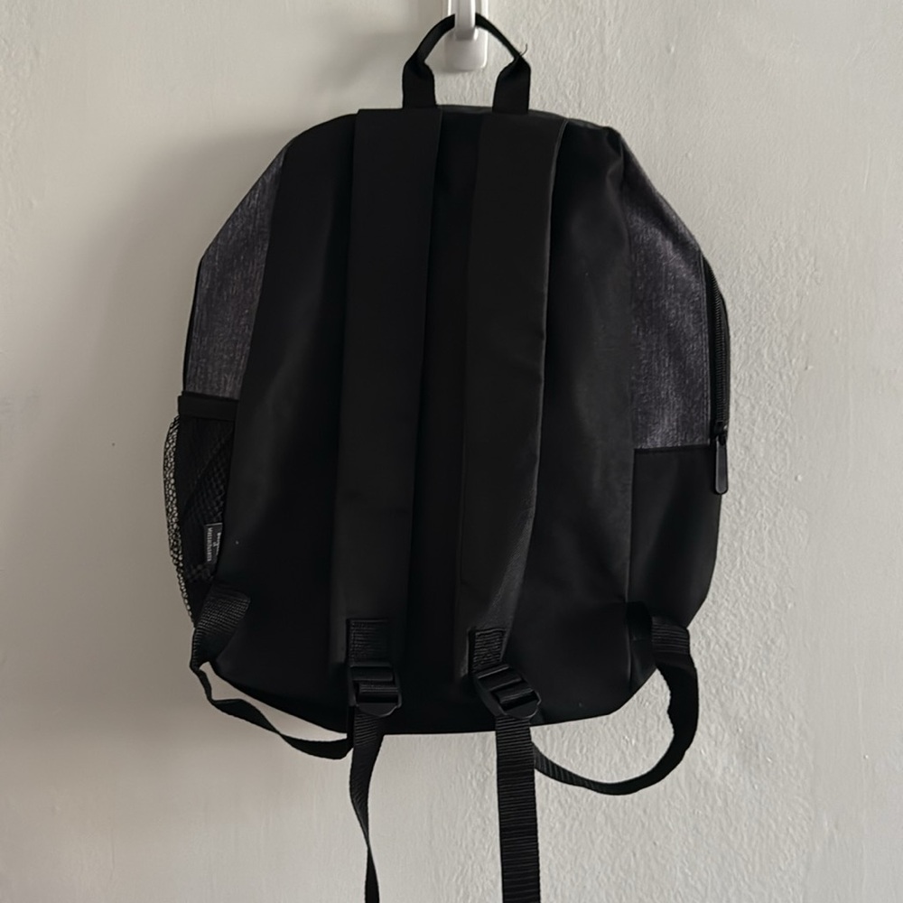 NWOT Wonder Backpack - Picture 2 of 5